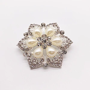 High Quality Crystal Rhinestone Brooch Lovely Brooch