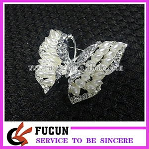 Wholesale Cheap Jeweled Ivory White Pearl Crystal Butterfly Wing Brooches