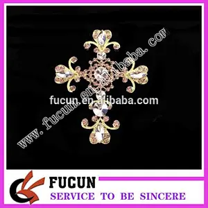 costume jewelry fashion crystal brooches for baptism in bulk