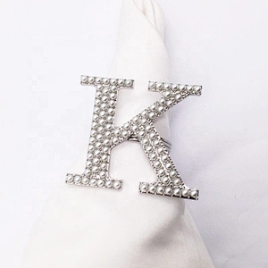 2020 New Custom Fashion Alloy Metal Type Initial Letter K Pearl Rhinestone Stock Napkin Ring