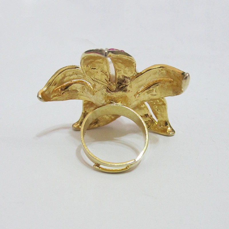 Gold Flower Design Pearl Beads Rhinestone Napkin Ring
