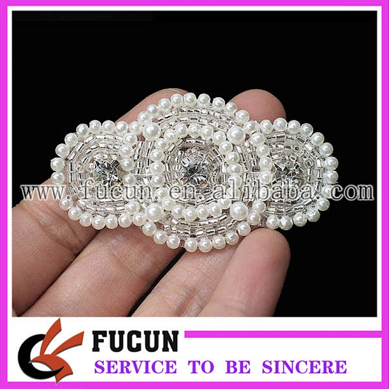 China manufacturer rhinestone pearl appliques beads accessories