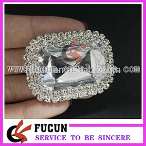 Cheap bulk rectangle design crystal acrylic rhinestone brooch for decoration