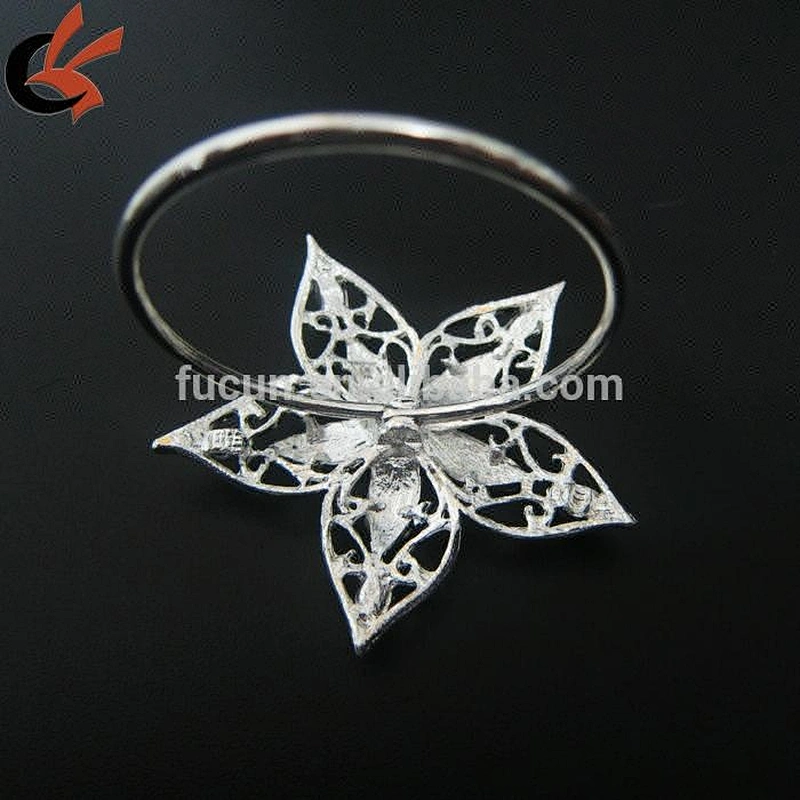 cheap rhinestone flower brooch napkin ring