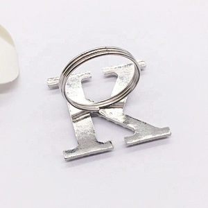 2020 New Custom Fashion Alloy Metal Type Initial Letter K Pearl Rhinestone Stock Napkin Ring