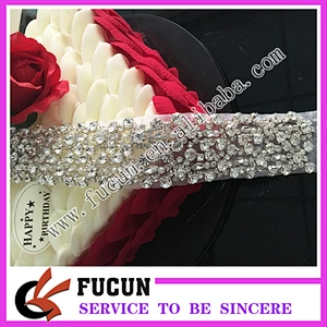 2017 New fashion style iron on crystal embellishments rhinestone applique for sale