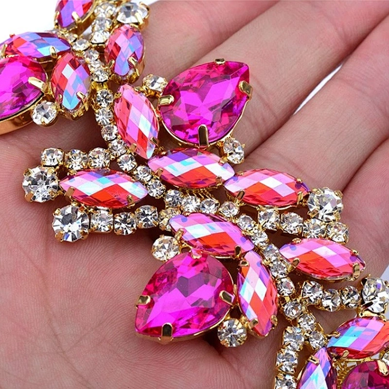 2019 Custom resin stone rhinestone appliques for Carnival costume decoration