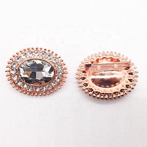 Luxury shining gold rhinestone garment accessories ladies oval rhinestone button brooches