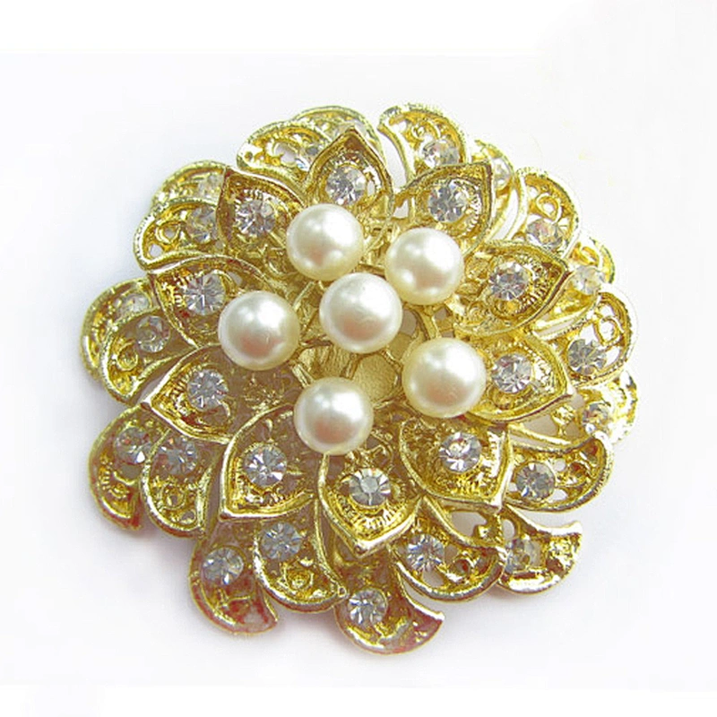 hot selling clear chair sash pearl and rhinestone wedding brooch