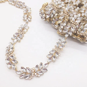 Wholesale 2019 spring new design clear acrylic rhinestone trims for dress belt decoration