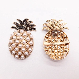 China Manufacturer Womens shoe ornament pineapple shape pearl beads shoe buckle decoration