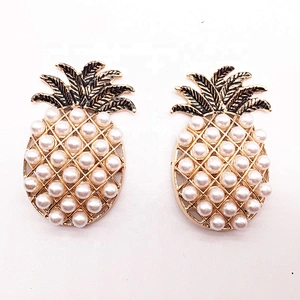 China Manufacturer Womens shoe ornament pineapple shape pearl beads shoe buckle decoration