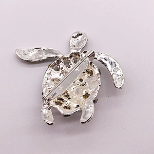 fashion jewelry lovely style crystal brooch