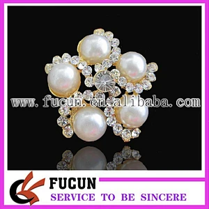 Flower Rhinestone Brooch With Pearl Embellishment Wedding Invitations Cards