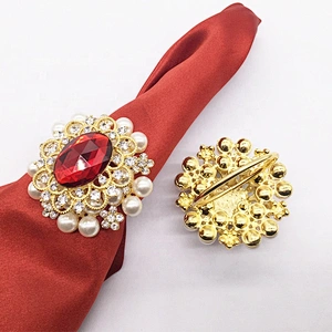 Luxury Vintage Wedding Favors Beaded Crystal Strass Napkin Ring for Decors