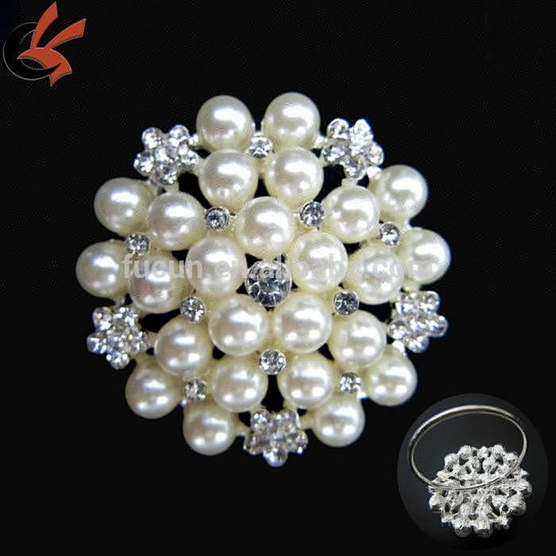2018 bulk wholesale pearl rhinestone flower napkin rings for wedding table decoration