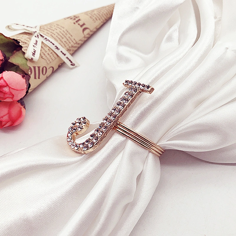 Latest design plating gold rhinestone napkin ring crystal diamond napkin ring for Wedding table centerpieces