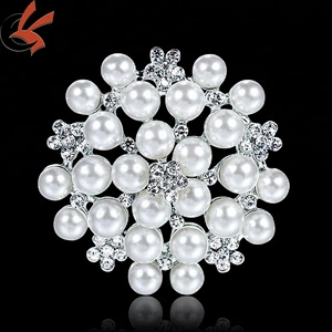 Flower Brooch Pin Pearl Beautiful Clear Rhinestone Crystal