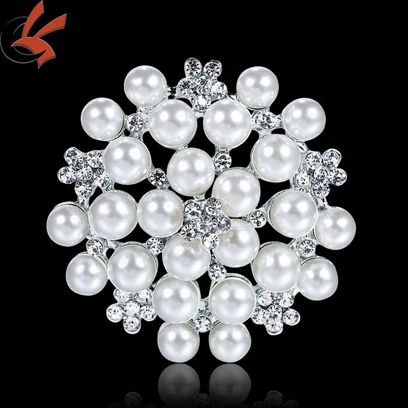 Flower Brooch Pin Pearl Beautiful Clear Rhinestone Crystal