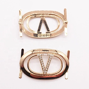 Guangzhou shoes market men luxury logo shoelace charms shoe buckle accessories wholesale