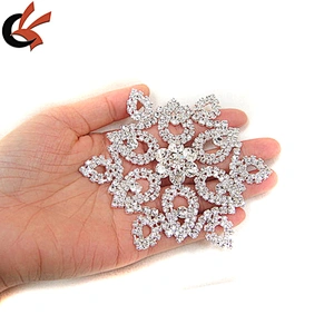 2019 New fashion round sew on rhinestone appliques for sash decoration
