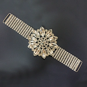 2018 Wholesale New Product Decorative Large Crystal Floral Sash Belt Glass Bikini Connector for Swimwear