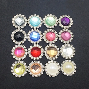 Factory bulk cheap flower pearl beaded crystal rhinestone button flat back silver button for wholesale