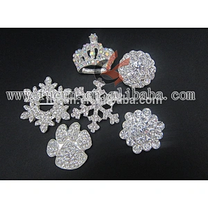 customized small acrylic/pearl rhinestone button brooch pins for wedding