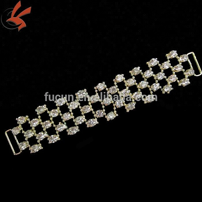 BIKINI CRYSTAL RHINESTONE GOLD CONNECTOR STUNNING ON STAGE