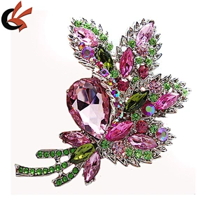 elegant acrylic rhinestone brooch for garment decoration