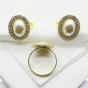 Factory Bulk Mass Production Cheap White Pearl Rhinestone Oval Napkin Ring Holder