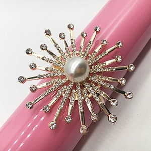 Eco-Friendly napkin rings table decoration & accessories gold plated crystal pearl napkin rings