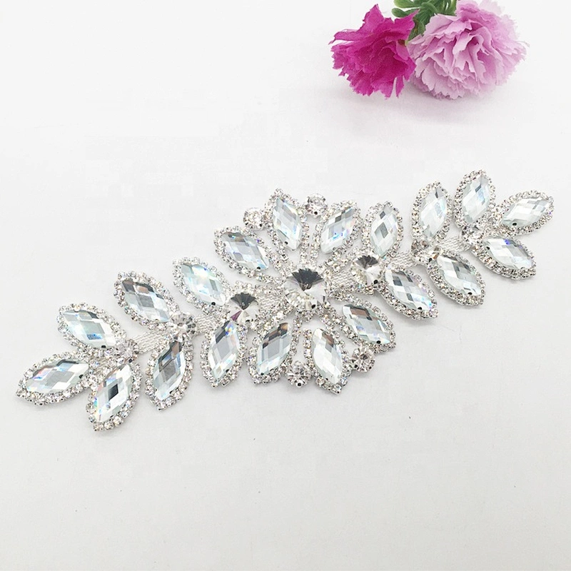 wholesale new fashion crystal glass rhinestone pave women flower applique for dress