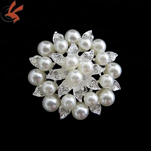 Flower Brooch Pin Pearl Beautiful Clear Rhinestone Crystal