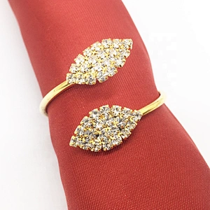Stocked Crystal Feature Cheap Simple Style Napkin Rings for Wedding