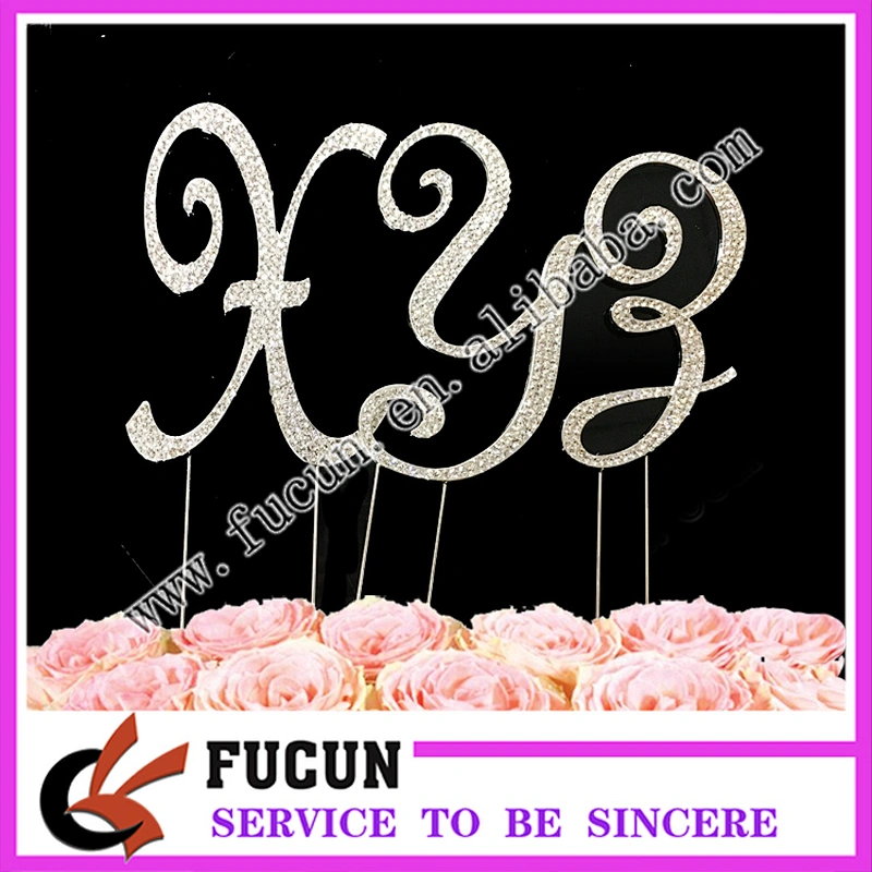 2019 bulk items mental wedding table centerpieces rhinestone cake topper for wedding decoration
