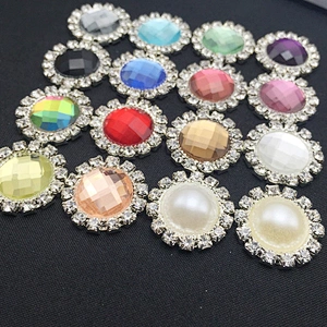 Factory bulk cheap flower pearl beaded crystal rhinestone button flat back silver button for wholesale