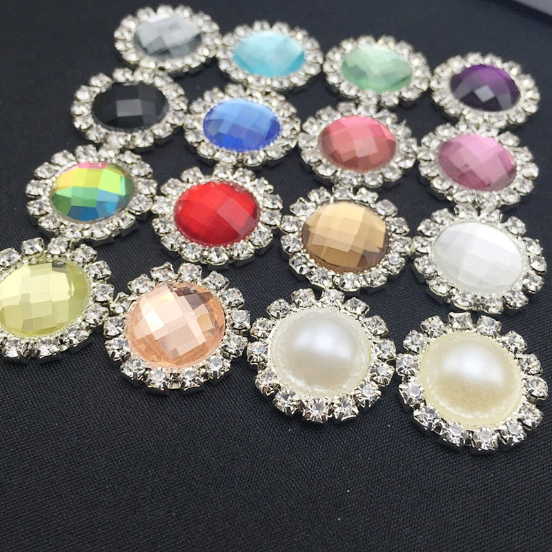 Factory bulk cheap flower pearl beaded crystal rhinestone button flat back silver button for wholesale