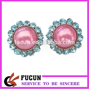 fashion colours pearl and rhinestone small brooch