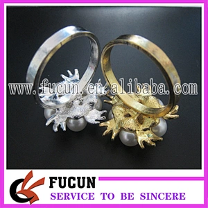 Chinese Hotel Wedding Table Plate Decorative Accessories Jeweled Pearls Napkin Ring