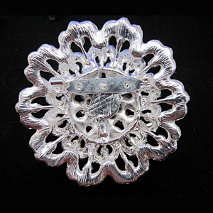 vintage costume jewellery large decorative safety brooch pin for wedding