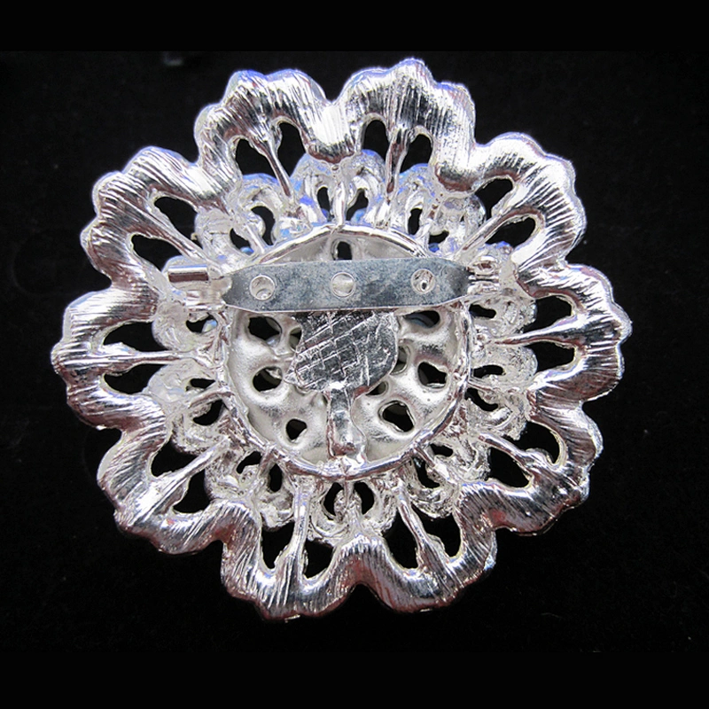 vintage costume jewellery large decorative safety brooch pin for wedding
