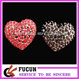 fashion alloy big heart shaped hollow brooch bright crystal brooch pin for women