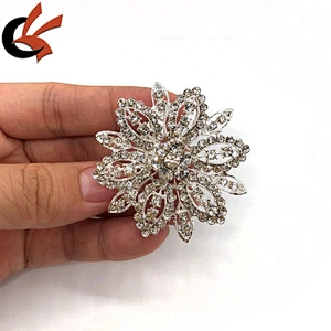 New Silver clear crystal rhinestone flower brooches