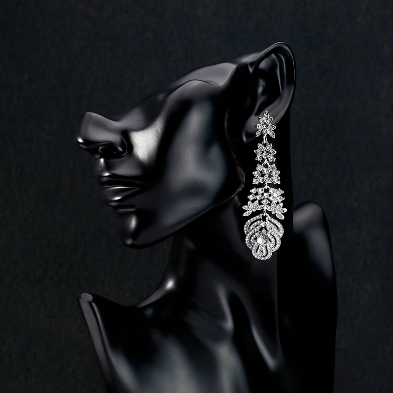 Stunning Gold Wedding crystal Rhinestone Earrings