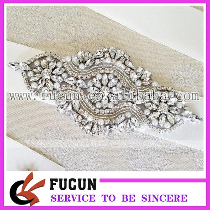 Hot sale hand rhinestone applique embroidery designs lace ribbon for wedding