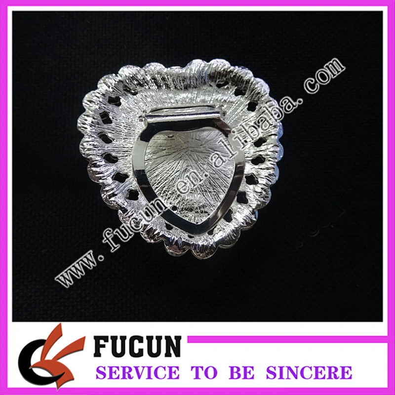 High quality silver plating heart shape rhinestone pearl brooch scarf buckle