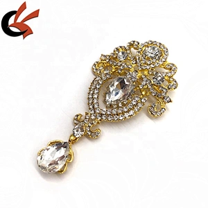 New Style Fashion Rhinestone Flower Brooch For Wholesale