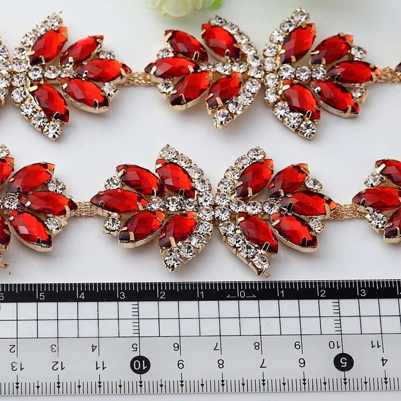 factory supply new design colorful red acrylic rhinestone chain for decoration