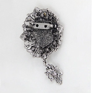 Hot sale bulk women costume antique engrave image brooches